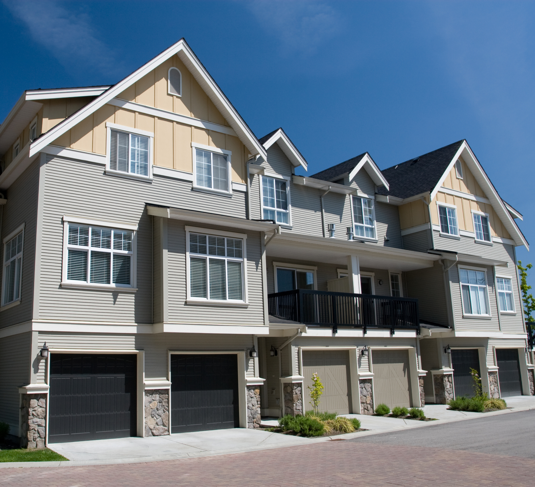 Multifamily Vs. Single Family Investing